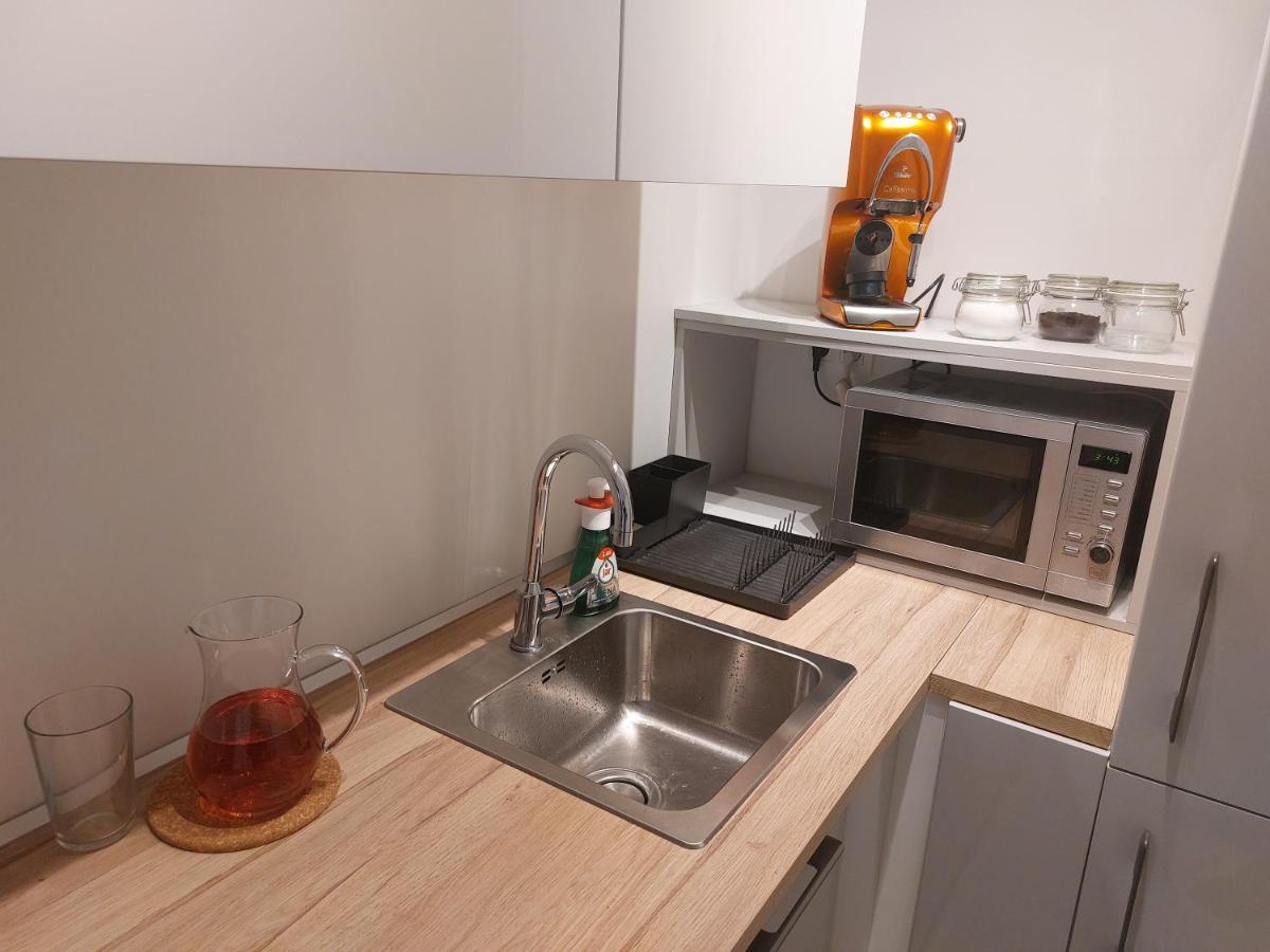 Utulny Apartman S Balkonom Apartment Bratislava Exterior photo