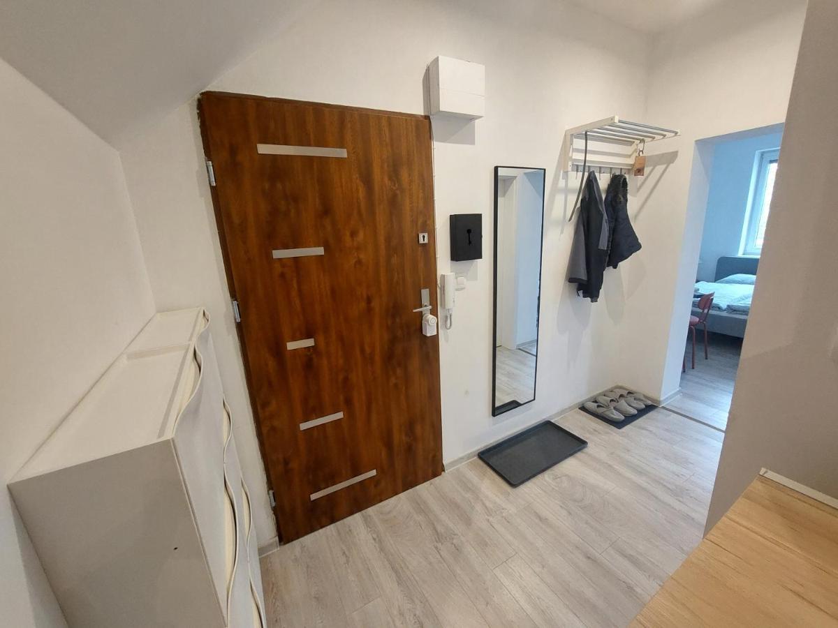 Utulny Apartman S Balkonom Apartment Bratislava Exterior photo