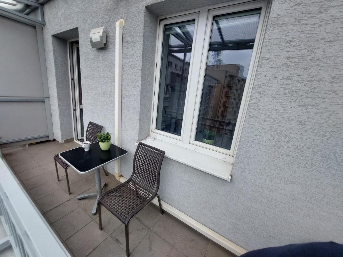 Utulny Apartman S Balkonom Apartment Bratislava Exterior photo